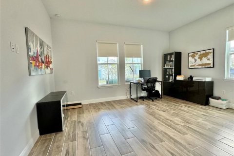Casa en alquiler en Orlando, Florida, 4 dormitorios, 269.14 m2 № 1917460 - foto 6