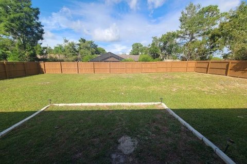 Casa en alquiler en Spring Hill, Florida, 3 dormitorios, 153.75 m2 № 1915752 - foto 24