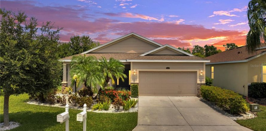 House in Ellenton, Florida 3 bedrooms, 171.31 sq.m. № 1881007