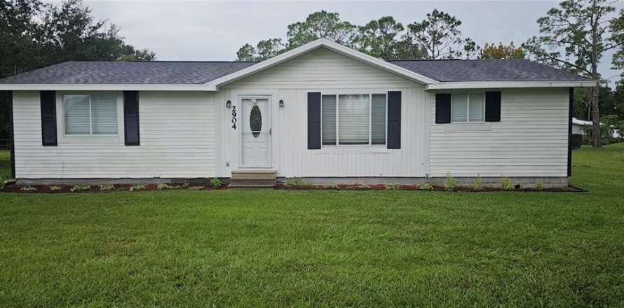 House in Wauchula, Florida 3 bedrooms, 131.92 sq.m. № 2408471