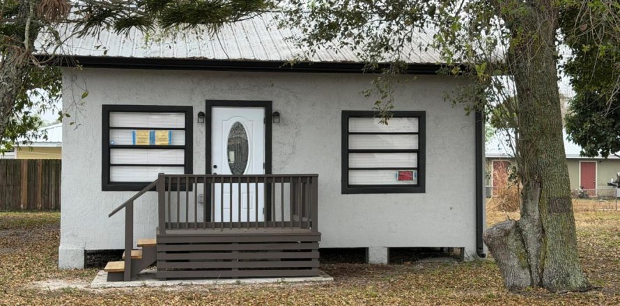 Villa ou maison à Clewiston, Floride 3 chambres, 66.89 m2 № 2173315
