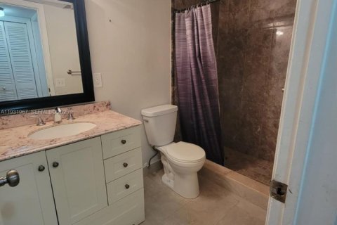 Condo in Deerfield Beach, Florida, 2 bedrooms  № 1990462 - photo 21
