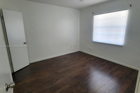 Condo in Deerfield Beach, Florida, 2 bedrooms  № 1990462 - photo 17