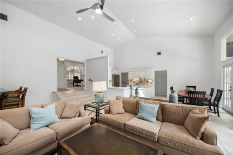 Casa en venta en Longwood, Florida, 4 dormitorios, 295.06 m2 № 1906747 - foto 6