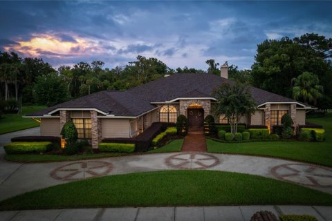 Casa en venta en Longwood, Florida, 4 dormitorios, 295.06 m2 № 1906747 - foto 1