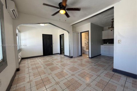 Apartamento en alquiler en Miami, Florida, 2 dormitorios, 83.61 m2 № 1997268 - foto 6