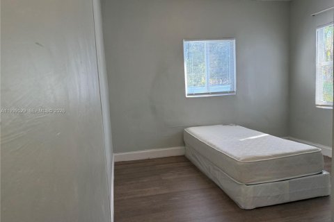 Apartamento en alquiler en Miami, Florida, 2 dormitorios, 83.61 m2 № 1997268 - foto 12