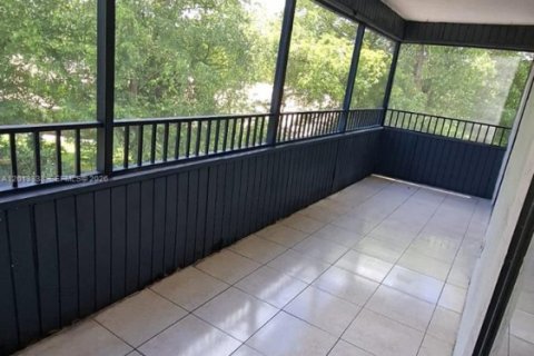 Copropriété à louer à Miami, Floride: 2 chambres, 113.81 m2 № 2182462 - photo 18