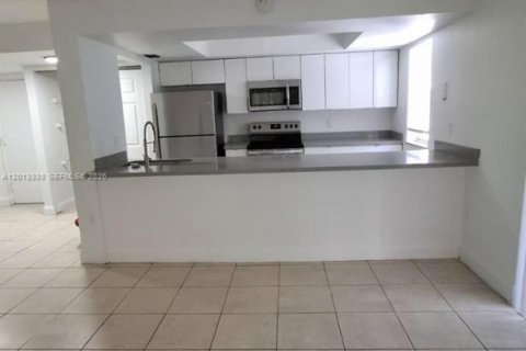 Copropriété à louer à Miami, Floride: 2 chambres, 113.81 m2 № 2182462 - photo 5