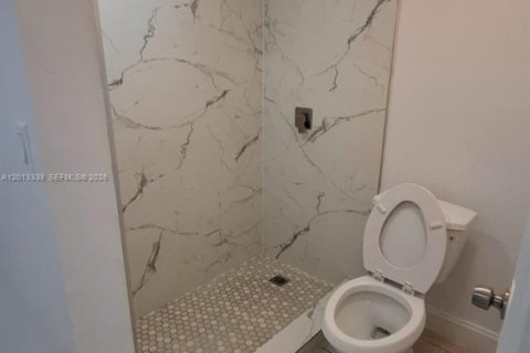 Copropriété à louer à Miami, Floride: 2 chambres, 113.81 m2 № 2182462 - photo 13