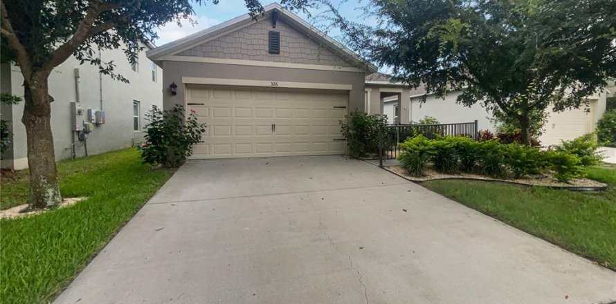 Casa en DeLand, Florida 3 dormitorios, 137.87 m2 № 1788211