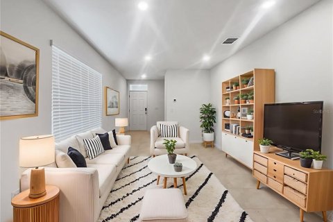 Casa en venta en DeLand, Florida, 3 dormitorios, 137.87 m2 № 1788211 - foto 2