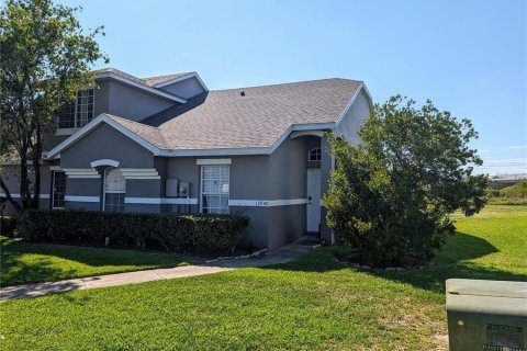 House in Orlando, Florida 3 bedrooms, 115.76 sq.m. № 1908421 - photo 1