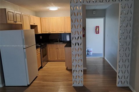 Appartement à louer à North Miami, Floride: 1 chambre, 55.74 m2 № 1892456 - photo 15