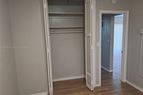 Appartement à louer à North Miami, Floride: 1 chambre, 55.74 m2 № 1892456 - photo 11