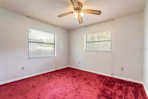 House in De Leon Springs, Florida 4 bedrooms, 140.47 sq.m. № 1798532 - photo 16