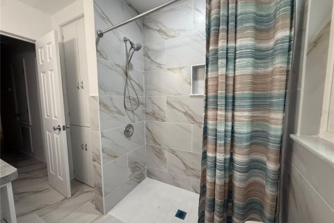 Снять в аренду квартиру в Клермон, Флорида 5 комнат, 88.26м2, № 2157457 - фото 14