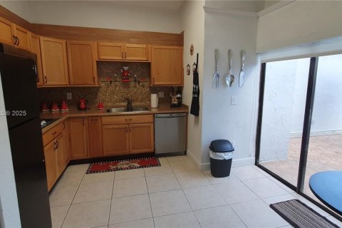 Adosado en venta en Miami, Florida, 2 dormitorios, 78.5 m2 № 1967455 - foto 18