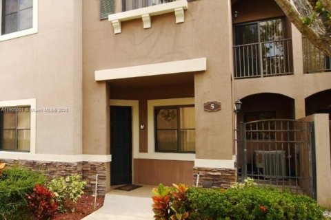 Copropriété à louer à Cutler Bay, Floride: 3 chambres, 140.75 m2 № 1956616 - photo 1