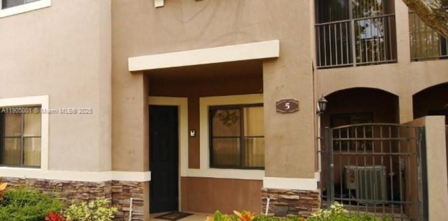 Condo à Cutler Bay, Floride, 3 chambres  № 1956616