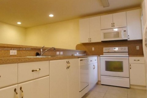 Copropriété à louer à Cutler Bay, Floride: 3 chambres, 140.75 m2 № 1956616 - photo 4