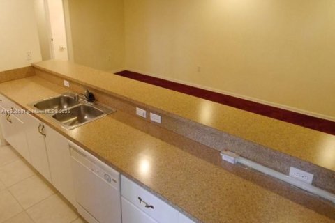 Copropriété à louer à Cutler Bay, Floride: 3 chambres, 140.75 m2 № 1956616 - photo 5