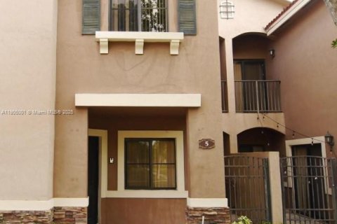 Copropriété à louer à Cutler Bay, Floride: 3 chambres, 140.75 m2 № 1956616 - photo 2