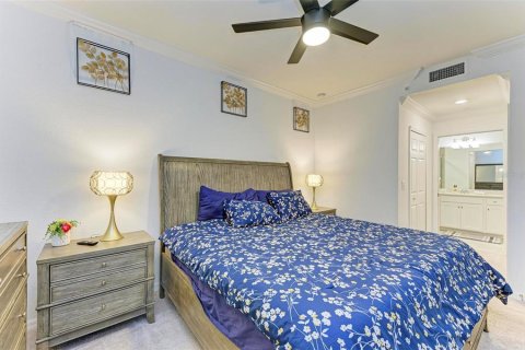 Condo in Bradenton, Florida, 2 bedrooms  № 1918007 - photo 17