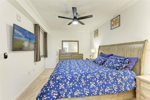 Condo in Bradenton, Florida, 2 bedrooms  № 1918007 - photo 18