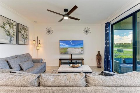 Condo in Bradenton, Florida, 2 bedrooms  № 1918007 - photo 9