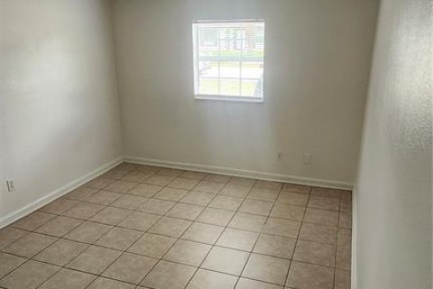 Casa en alquiler en Deltona, Florida, 3 dormitorios, 102.66 m2 № 1915108 - foto 13