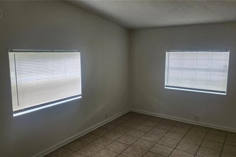 Casa en alquiler en Deltona, Florida, 3 dormitorios, 102.66 m2 № 1915108 - foto 10