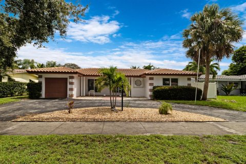 House in Fort Lauderdale, Florida 2 bedrooms, 182 sq.m. № 2378398