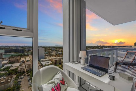 Condominio en venta en Miami Beach, Florida, 1 dormitorio, 76.18 m2 № 1814899 - foto 7