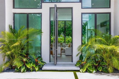 Casa en venta en Miami, Florida, 4 dormitorios, 88.35 m2 № 1823547 - foto 24