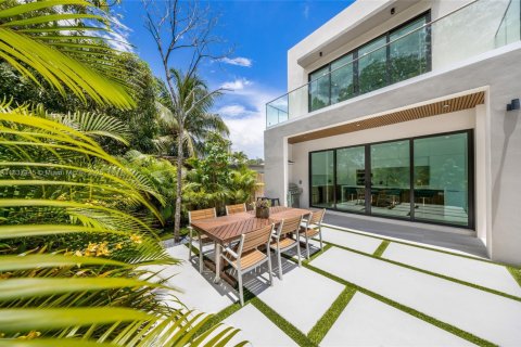 Casa en venta en Miami, Florida, 4 dormitorios, 88.35 m2 № 1823547 - foto 16