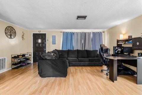 House in Port Richey, Florida 3 bedrooms, 133.97 sq.m. № 1795410 - photo 9
