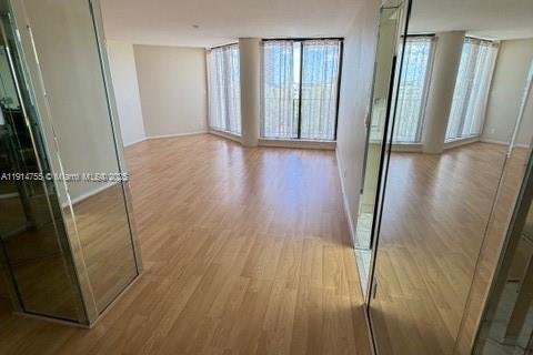 Copropriété à louer à Hallandale Beach, Floride: 2 chambres, 113.43 m2 № 1970458 - photo 21