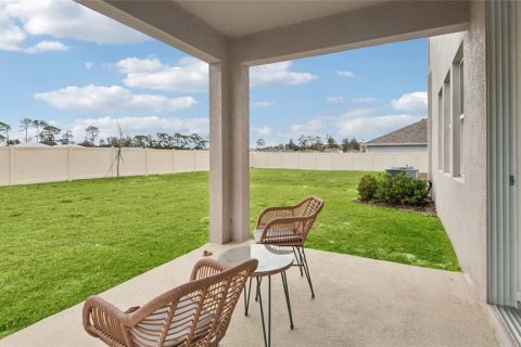 House in Weeki Wachee, Florida 4 bedrooms, 256.04 sq.m. № 2204785 - photo 27