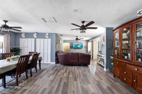 Купить виллу или дом в Майами, Флорида 4 спальни, 131.46м2, № 1960523 - фото 14