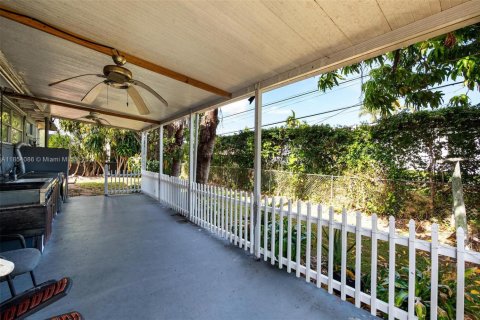 Купить виллу или дом в Майами, Флорида 4 спальни, 131.46м2, № 1960523 - фото 5