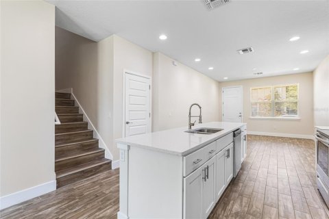 Adosado en venta en Kissimmee, Florida, 4 dormitorios, 153.29 m2 № 1848515 - foto 12