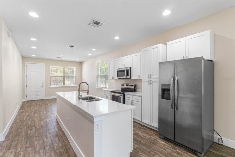 Adosado en venta en Kissimmee, Florida, 4 dormitorios, 153.29 m2 № 1848515 - foto 13