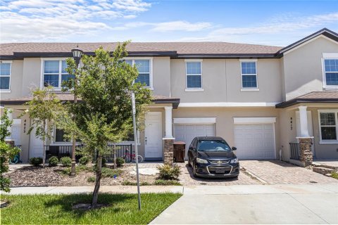 Adosado en venta en Kissimmee, Florida, 4 dormitorios, 153.29 m2 № 1848515 - foto 1