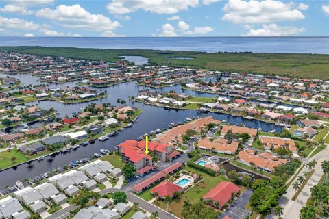 Copropriété à vendre à Punta Gorda, Floride: 2 chambres, 108.51 m2 № 2393888 - photo 2