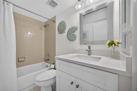 Copropriété à vendre à Punta Gorda, Floride: 2 chambres, 108.51 m2 № 2393888 - photo 18