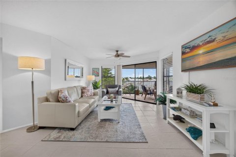 Copropriété à vendre à Punta Gorda, Floride: 2 chambres, 108.51 m2 № 2393888 - photo 9