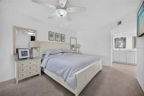 Copropriété à vendre à Punta Gorda, Floride: 2 chambres, 108.51 m2 № 2393888 - photo 11