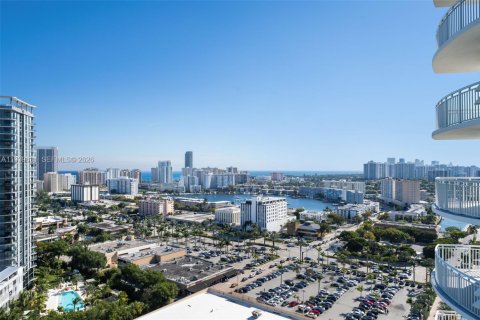 Copropriété à vendre à Hallandale Beach, Floride: 2 chambres, 100.43 m2 № 1998336 - photo 25