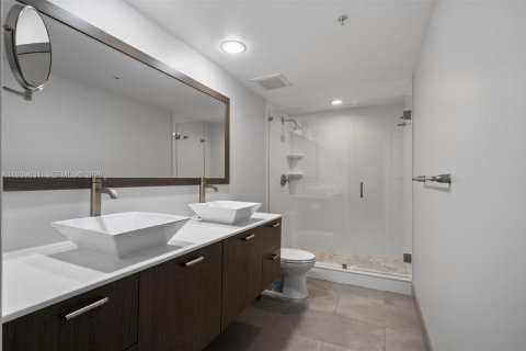 Copropriété à vendre à Hallandale Beach, Floride: 2 chambres, 100.43 m2 № 1998336 - photo 13